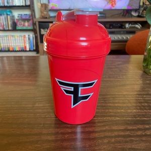 Gfuel FaZe Red shaker